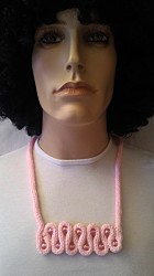 Kette - Rosa mit Perlen